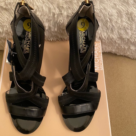 Michael Kors Black Sandals-Size 9 - Picture 1 of 2